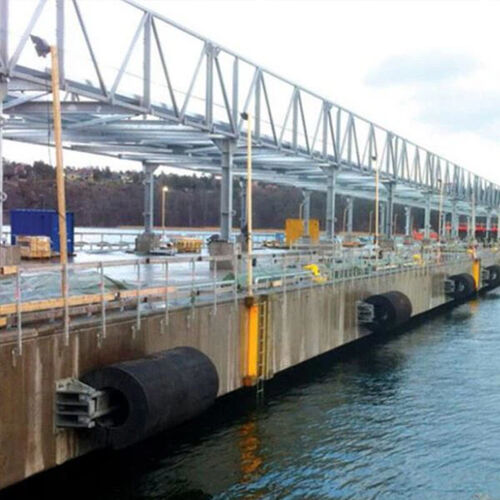 ultimo caso aziendale circa Qual para-choque Fender é melhor para atracação de alto impacto?