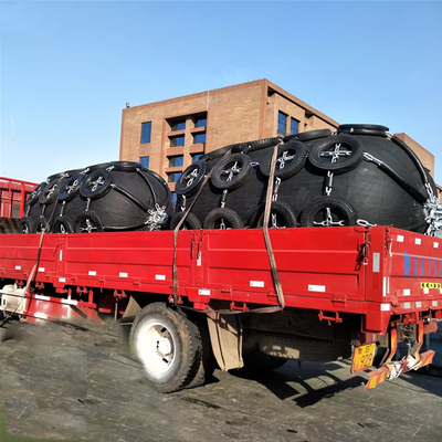50kPa 4.5M Yokohama Rubber Fender con la rete resistente della catena di Tiro di protezione