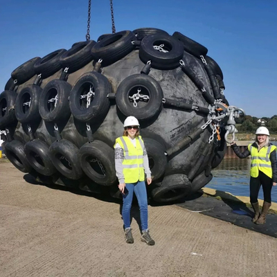 tipo approvato di galleggiamento di iso 17357 CTN dei cuscini ammortizzatori di 4.5*9.0M Natural Rubber Yokohama