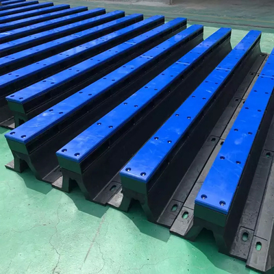 Lunghezza 1000-3500mm di Marine Rubber Fenders Height 200-1000mm dell'arco