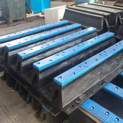 Elasticità amichevole di gomma di sicurezza del cuscino ammortizzatore V500H Eco dell'arco resistente all'uso di NR