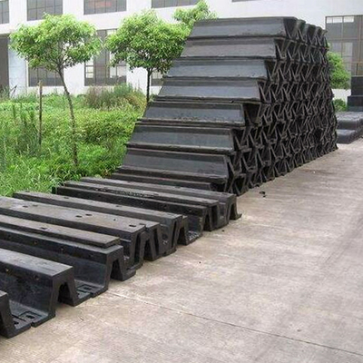 Assorbimento di alta energia di gomma naturale di Marine Dock Fenders Wear Resistant dell'arco