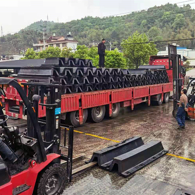 Forza di reazione eccellente di Marine Rubber Fenders 1015kN dell'arco dell'OEM