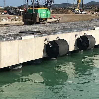 Paraurti cilindrici di gomma naturali del molo della barca dei cuscini ammortizzatori per le navi