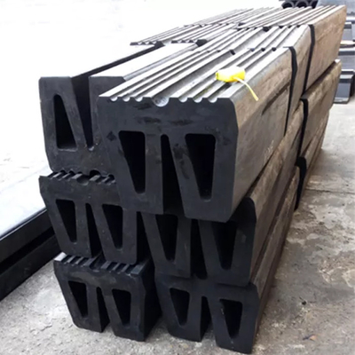 PIANC2002 ha certificato la resistenza allo strappo di modellatura di Tug Boat Bumpers Natural Rubber