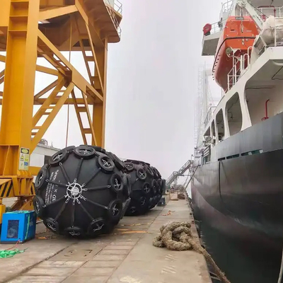 Cuscino ammortizzatore di gomma di Yokohama del lato della barca di 50 Kpa per la nave ed il bacino