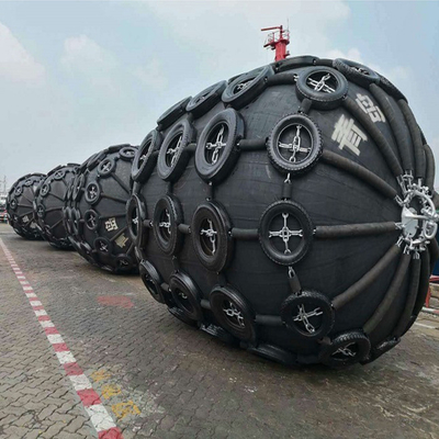Fender pneumatico per gomma ad alta resistenza nell'industria marina e offshore