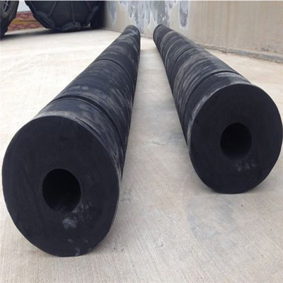 NR Fenders marine cilindrici Pianc di assorbimento di energia durevole 600x1200 gomma