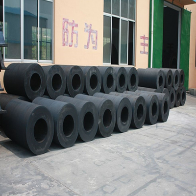 NR Fenders marine cilindrici Pianc di assorbimento di energia durevole 600x1200 gomma