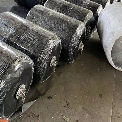 2x4m Fender a schiuma galleggiante con rete a catena 70 kg/m3 Densità 19 mm Spessore poliurea