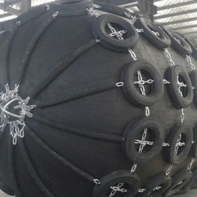 Fender di gomma nero Yokohama con facile installazione e certificazione BV