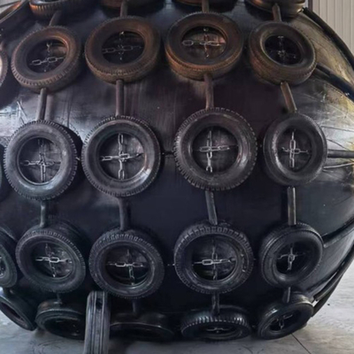 Yokohama Rubber Fender Miglior Scelta per Fender Navale ad Alte Performance
