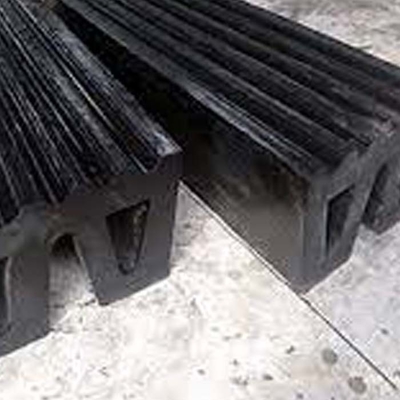 Fenders per rimorchiatori a bassa manutenzione Fenders per banchine a mozzo Fenders personalizzati resistenti alla corrosione