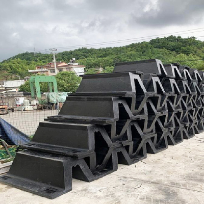 Fender e paraurti per cantieri navali in gomma marina a super arco tipo V