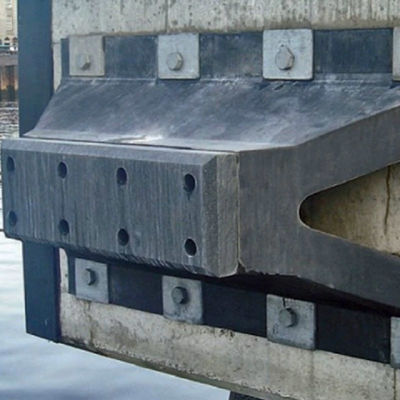 Fender marino a forma di V Assorbimento di scosse efficiente Progettazione leggera Senza manutenzione