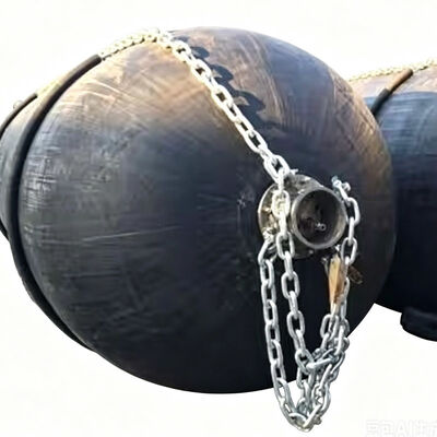 Parabordi sottomarini con prestazioni di ammortizzazione antiurto resistenti all'usura a bassa forza di reazione per l'attracco marino