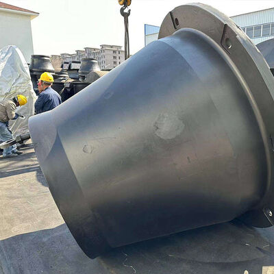 Fenders in gomma a cono con elevato assorbimento energetico, prestazioni angolari stabili e forza uniformemente distribuita per le banchine marine