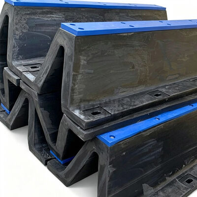 Paracolpi per parabordi marini con elevato assorbimento di energia, costruzione in gomma resistente e bassa manutenzione